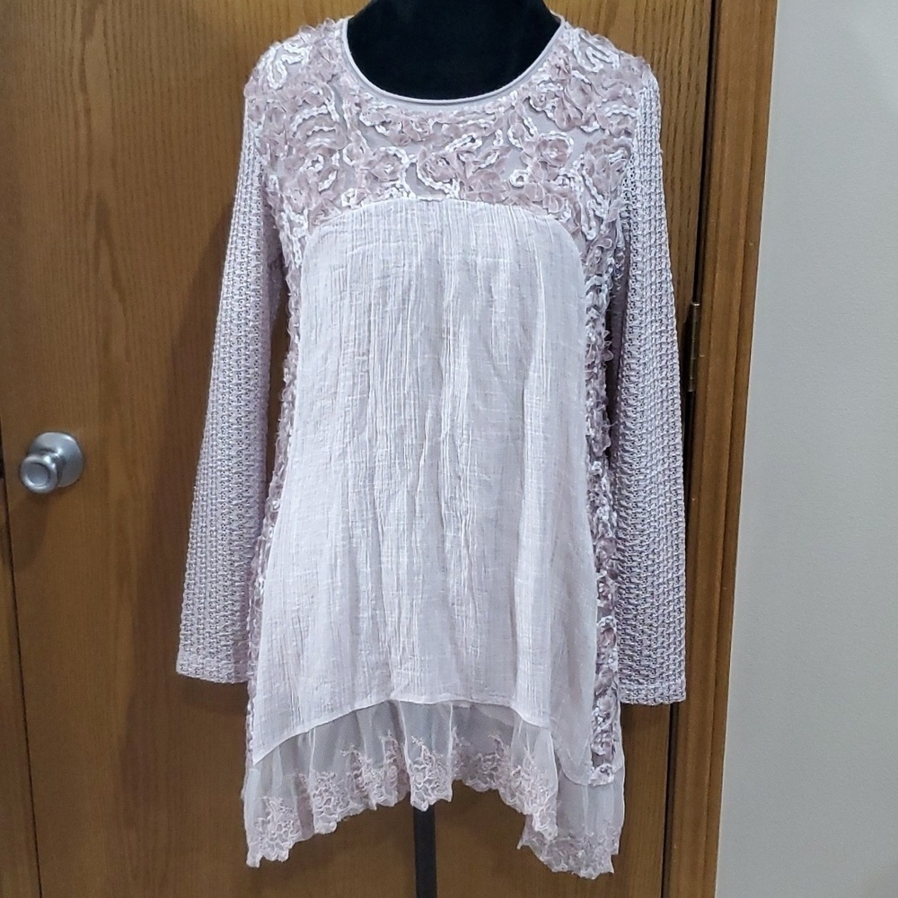 Feratelli dusty light pink lace asymmetric layered long sleeve top floral 3d